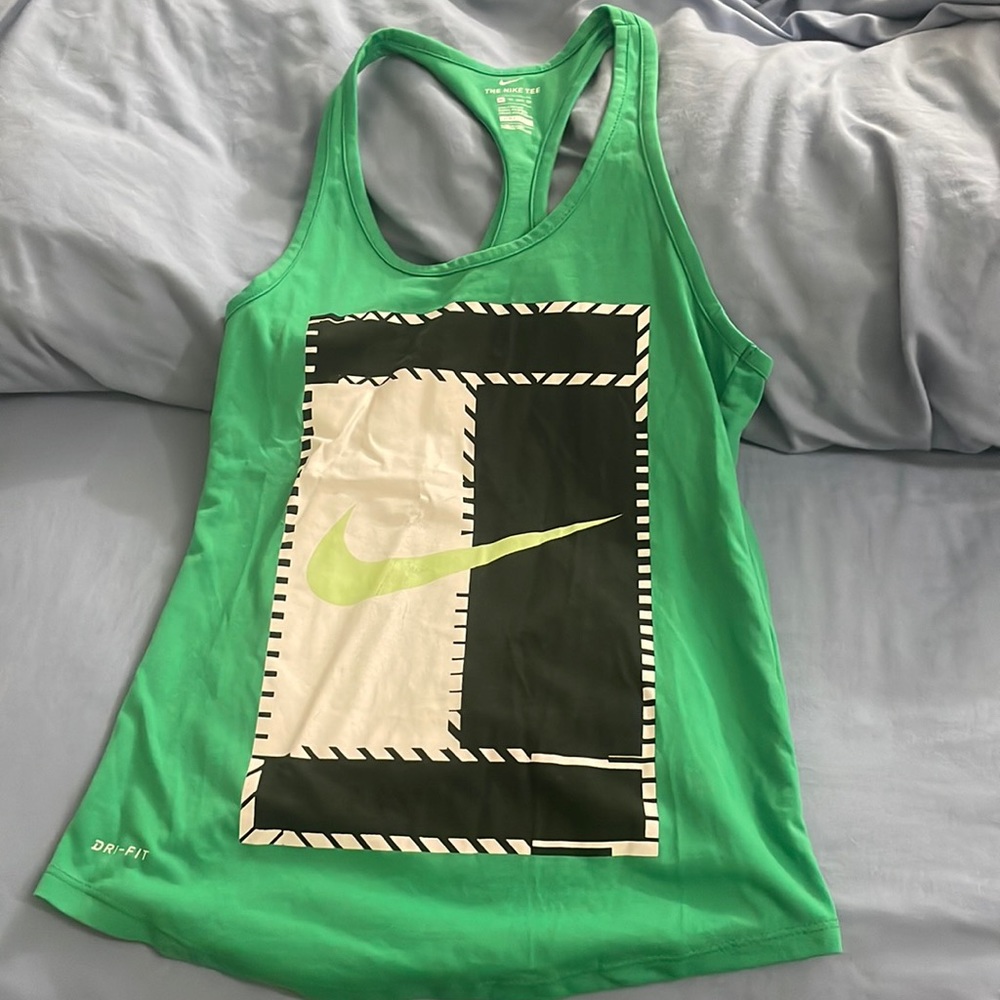 Nike tee good condition